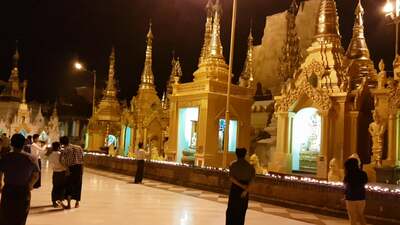Abendstimmung an der Shwedagon-Pagode