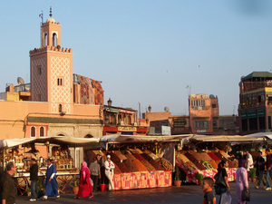 Der berühmte Djemma el Fna in Marrakesch