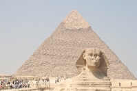 Pyramide von Gizeh und Sphinx
