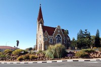 Die lutherische Kirche auf unserer Rundreise durch Namibia, Botswana und Simbabwe inkl. Victoriafällen.