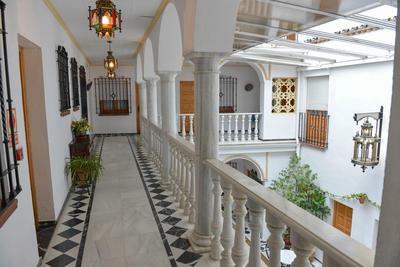 Spanien Andalusien Cordoba Hotel Los Omeyas Laubengang 