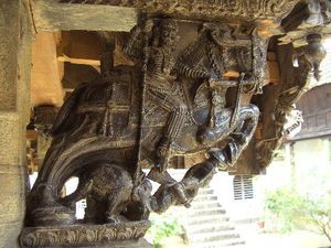 Holzschnitzerei am Padmanabhapuram Palace bei Kovalam