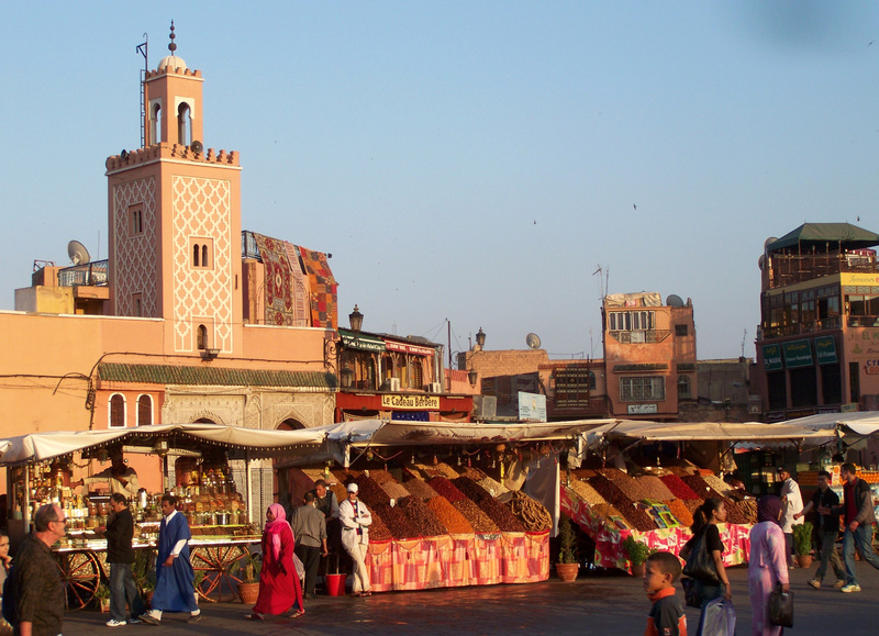 Der berühmte Djemma el Fna in Marrakesch