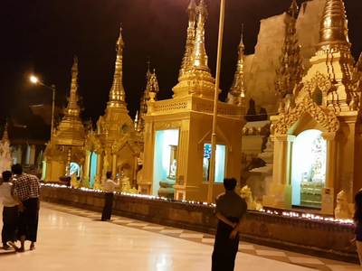Abendstimmung an der Shwedagon-Pagode