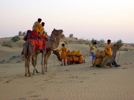 Indien Jaisalmer Kameldafari Wüste Thar