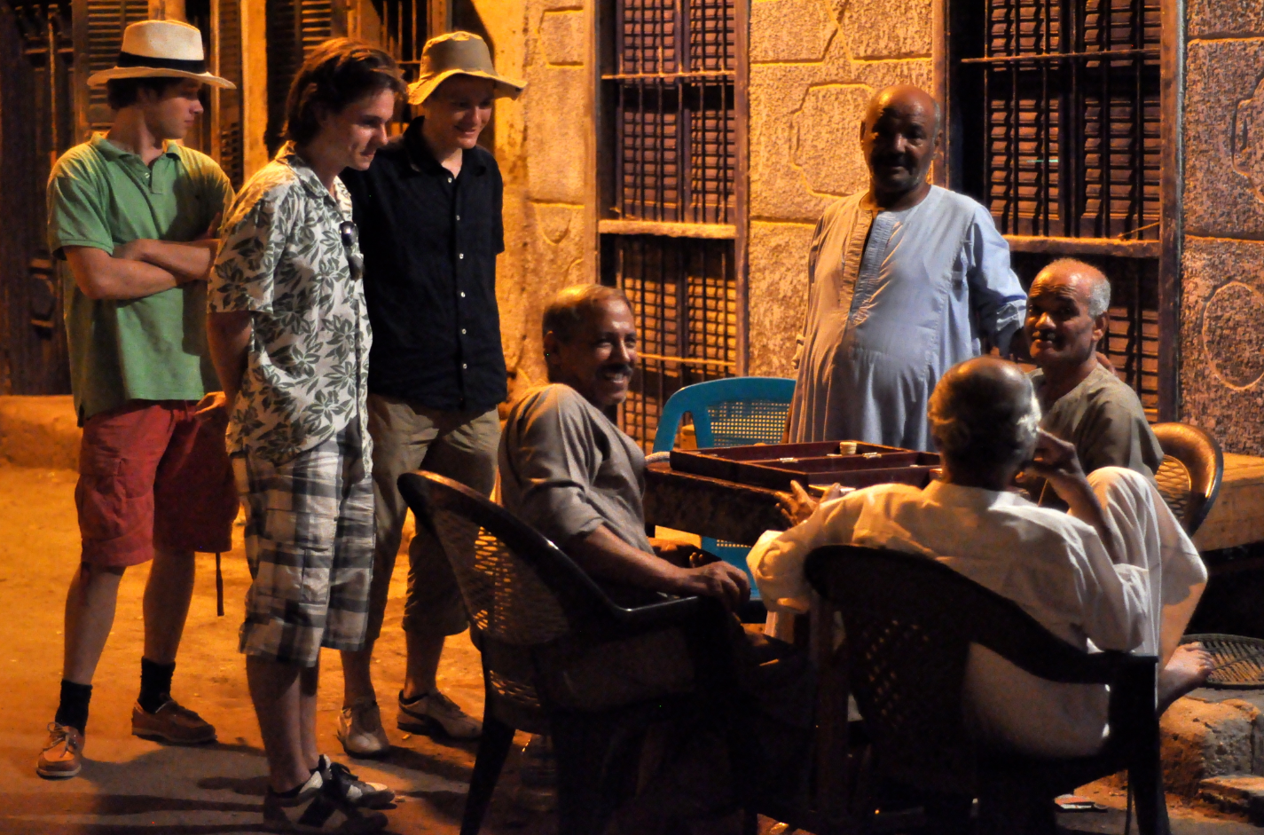 Locals, Touristen, Cafe