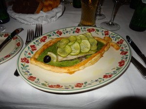 UA_SM_Kiew_grüne Soße unter Fisch_FOC